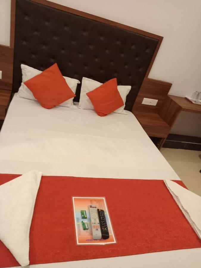 Hotel Sai Deep Lodging By Wb Inn ナビムンバイ エクステリア 写真